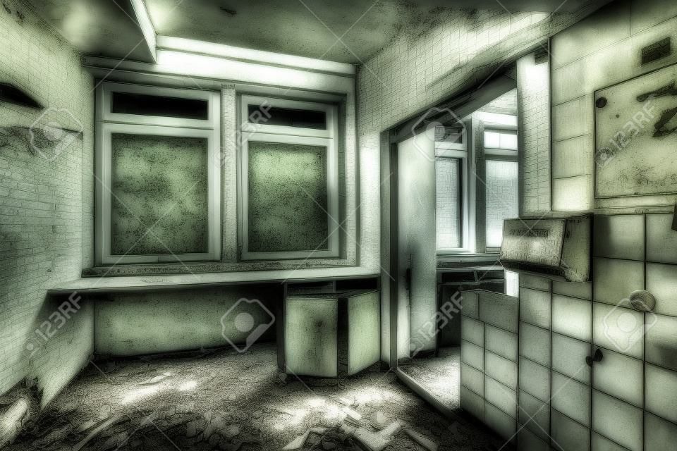 L'interno di un edificio ospedale abbandonato