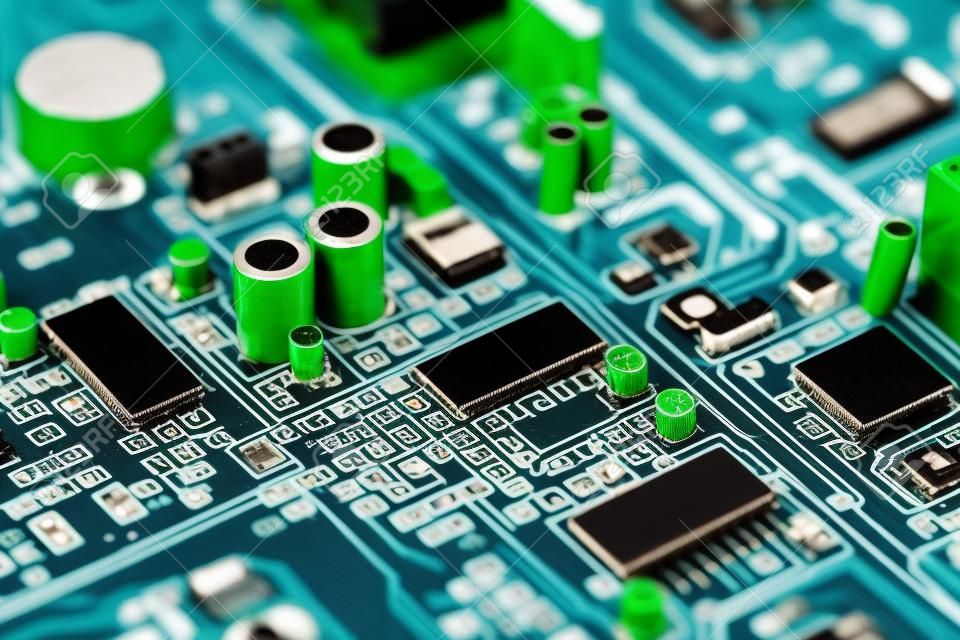 close-up de placa de circuito electrónico con el procesador