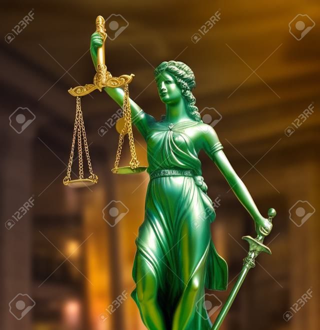 Statue der Gerechtigkeit