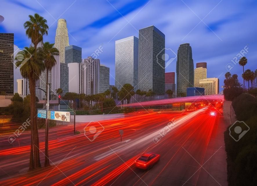 洛杉磯，加利福尼亞州，美國繁華的城市景觀。