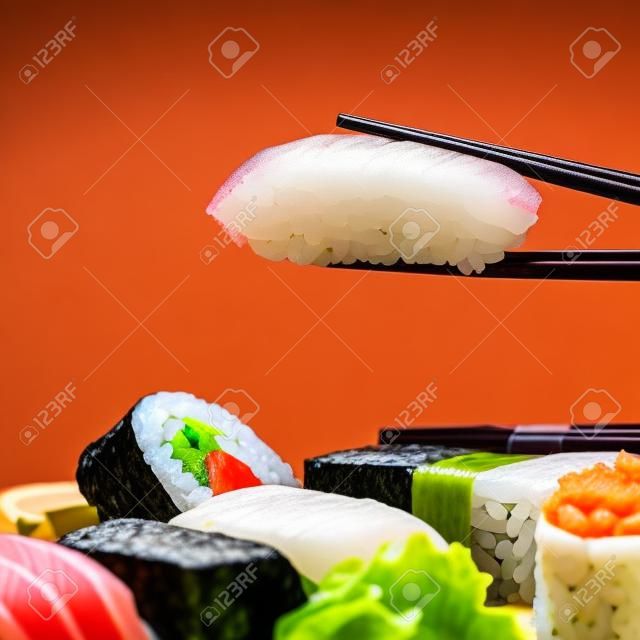 초밥 전통적인 일본 음식 스시