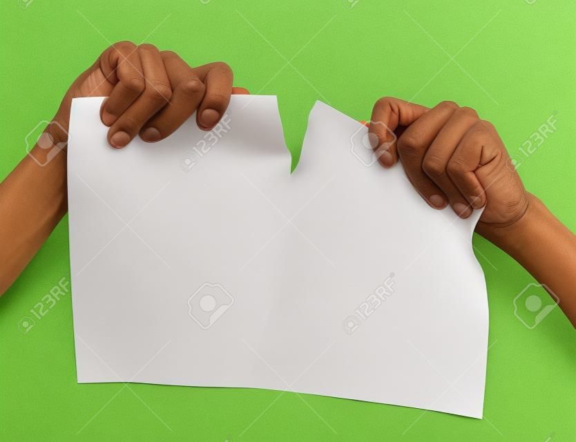 Man handen scheur papier versie 1