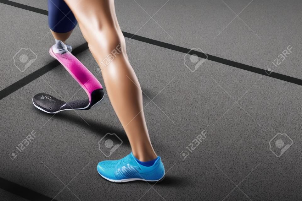 starting line running amputee woman runner with prosthetic