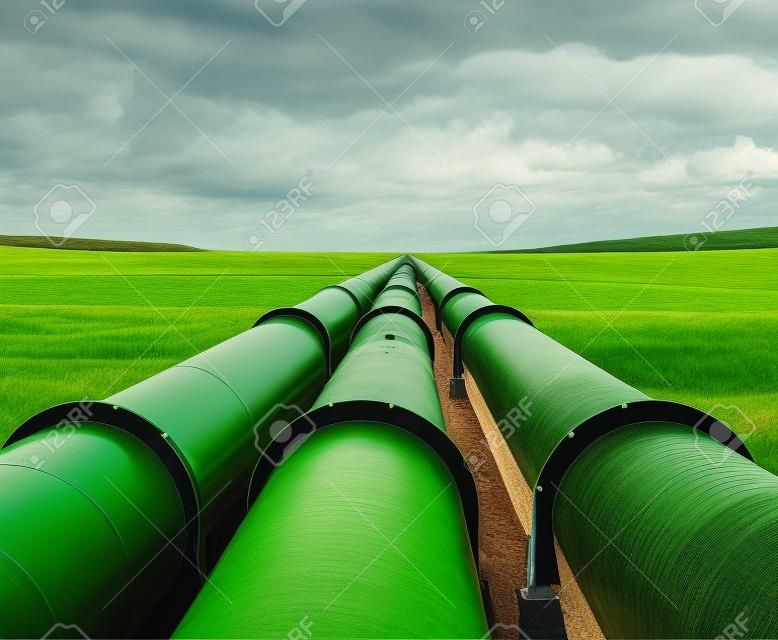 línea de tubería de gas que a través de campo verde