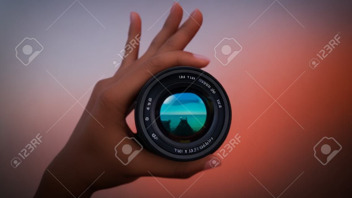 camera, focus, lens, photography, lense, through, photographer, hand, view, image, photo, glass, digital, blurred, video, look, concept, preview, people, background, equipment, holding, blur, objective, shutter, color, modern, object, professional, hobby,