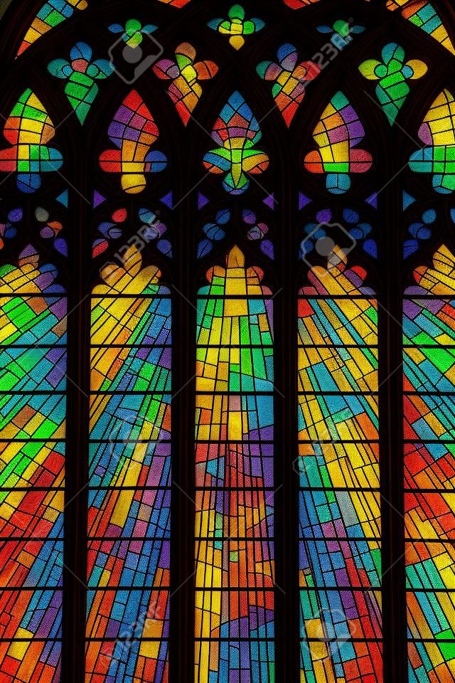 彩繪玻璃教堂窗口
