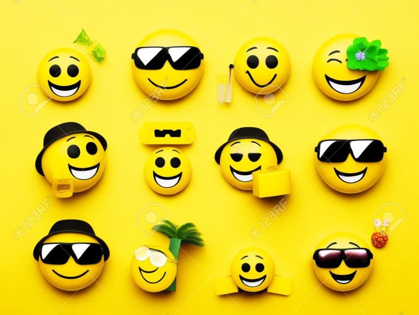 Set van gele smileys worden verzonden naar zomervakantie reizen