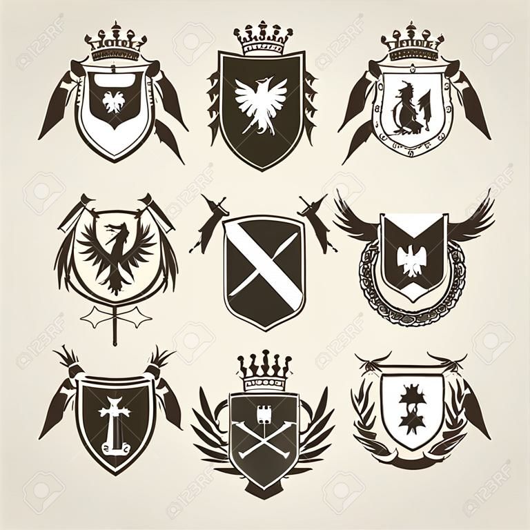 Mittelalterliches königliches Wappen und Embleme Ritter - Wappenschild Wappen
