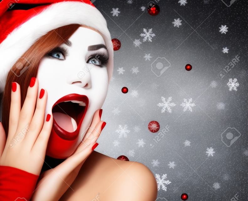 Weihnachten Frau Schönheit Modell Mädchen in Santa Hut über White