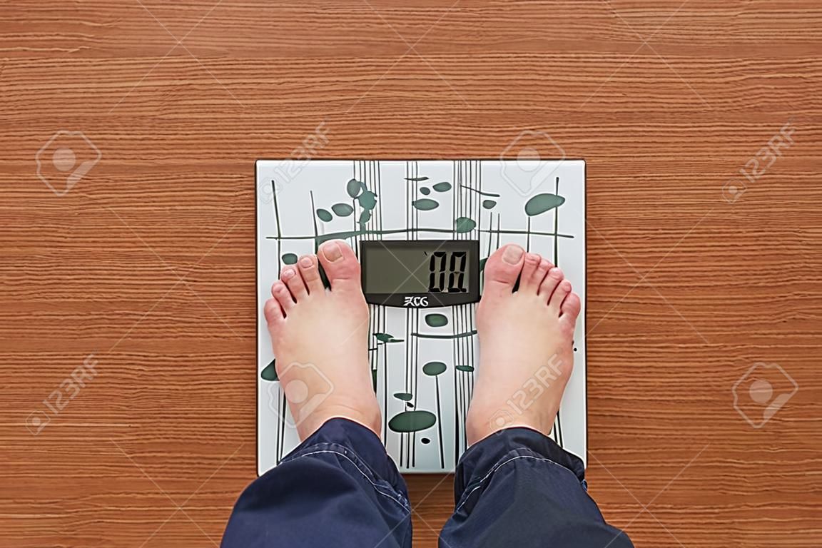Men were weighed at 70 kg standard fit weight.