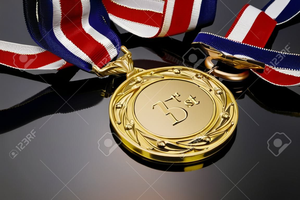 medalla de oro en el fondo negro