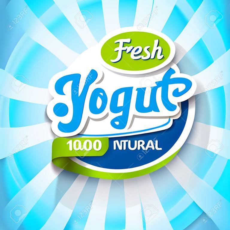 Étiquette fraîche et naturelle d'étiquette d'yaourt avec le ruban sur l'arrière - plan bleu de sunburst pour le logo, le modèle, l'étiquette, l'emblème pour l'épicerie, les magasins d'agriculture, l'empaquetage et la publicité.