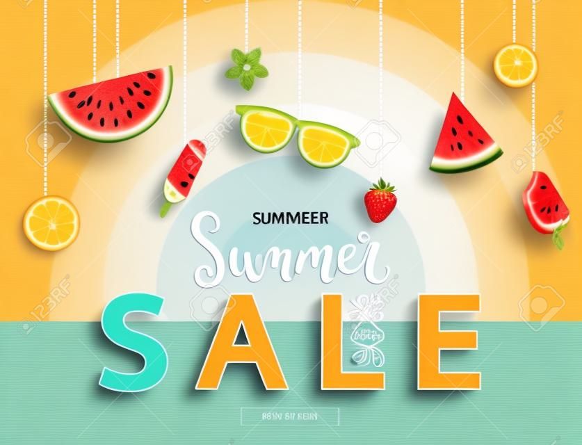 Banner de venda de verão com frutas, sorvete, melancia, laranja, copos, morangos. Cartão modelo de desconto com fundo geométrico com sol e mar. Para folheto, convite, cartaz, brochura. Vector