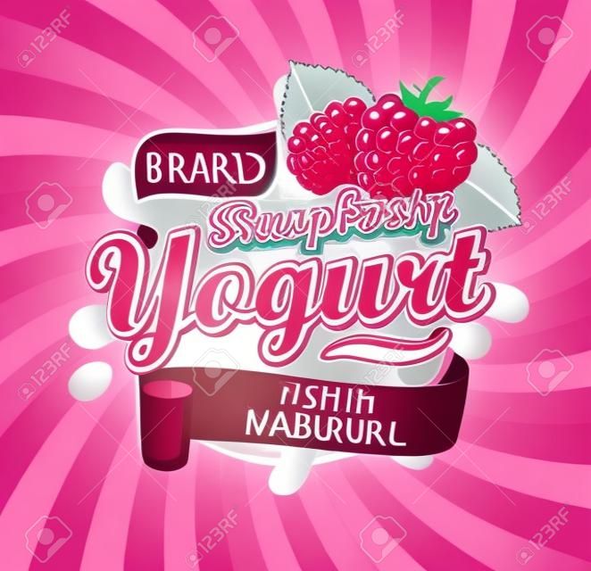 Naturalne i świeże logo jogurtu malinowego na tle sunburst dla Twojej marki, szablonu, etykiety, godła na artykuły spożywcze, sklepy, opakowania, opakowania i reklamy. Ilustracja wektorowa.