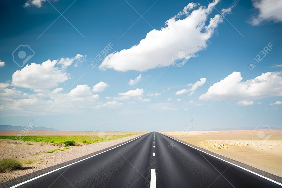 Wüste Autobahn