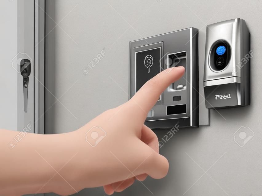 Kilit açma kapısı güvenlik sistemi için parmak izi taraması