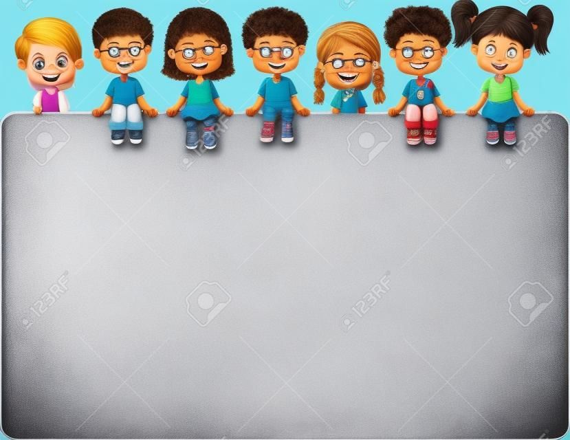 Groupe d'enfants heureux et souriant montrant tableau blanc de plaque