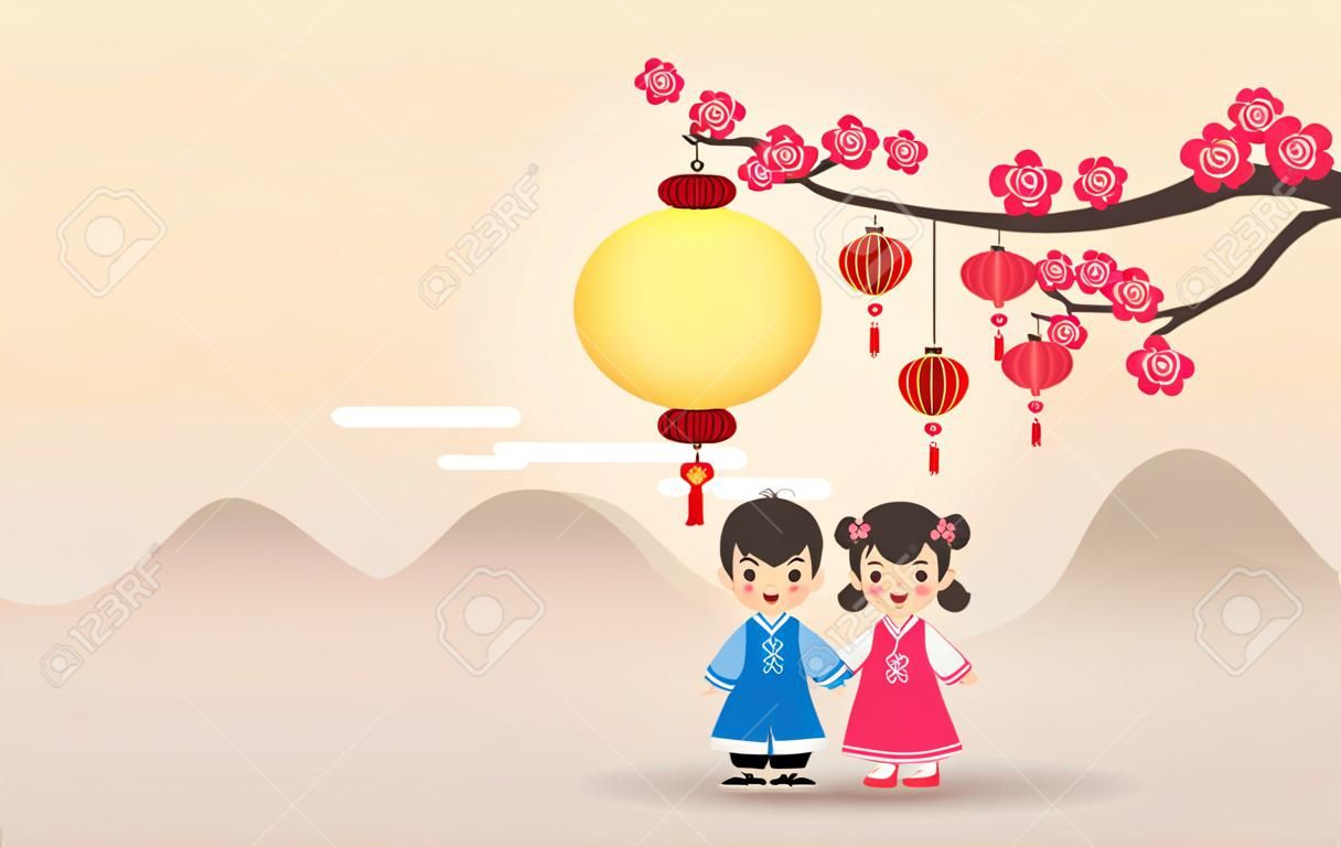 Festival da lanterna / Dia dos namorados chineses (Yuan Xiao Jie). Menino chinês bonito dos desenhos animados & menina segurando a mão com lanternas da forma do coração & árvore da flor da ameixa. (caption: festival feliz da lanterna, 15th Jan)