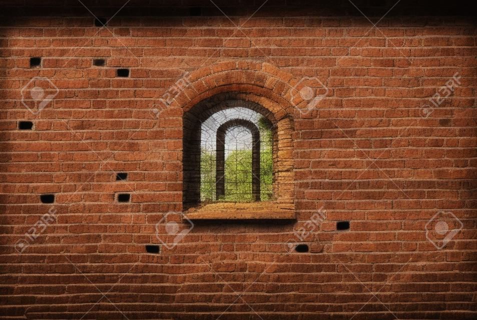 Une Belle Fenêtre D'arc En Plein Cintre Dans Le Vieux Mur De Briques Banque  D'Images et Photos Libres De Droits. Image 23254206