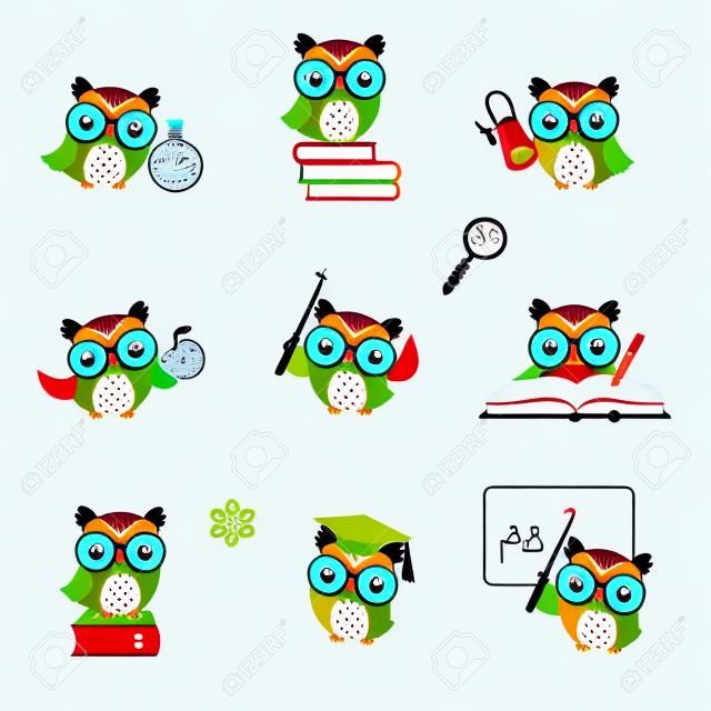 Wise Owl Vestindo culos em Várias Ações Set, Professor de Pássaro Bonito Cartoon Character Teaching at Lição Vector Illustration