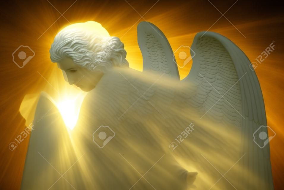 angelo e luce intensa