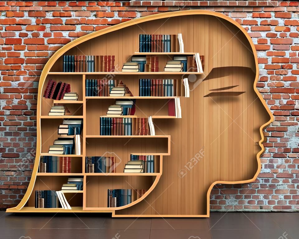 Konzept der Ausbildung. Holzbücherregal auf einem Ziegel Hintergrund der Frau den Kopf voller Bücher in Form. Wissenschaft über die menschliche. Psychologie. Ein Mensch haben mehr Wissen.