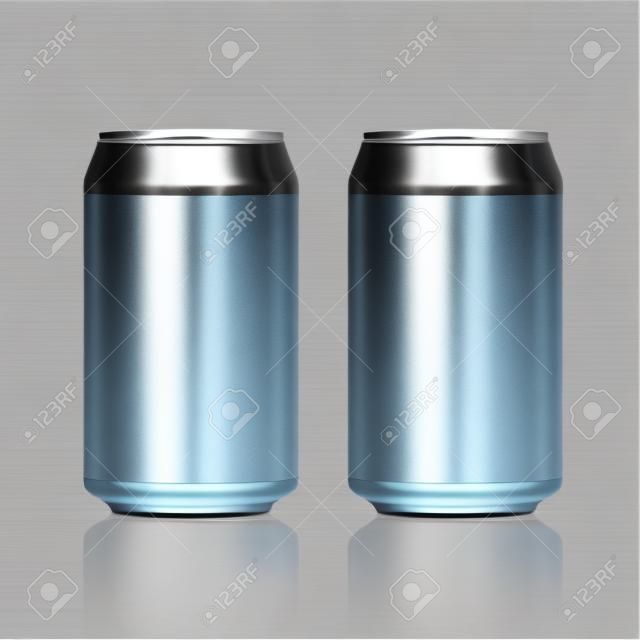 Bevanda di alluminio può modello di confezione vuota. Acqua bagnata o birra soda. Cola drink o succo contenitore isolato.
