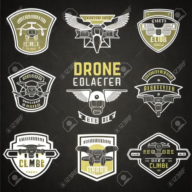 Drone uçan kulüp amblemler seti. Logo, label, amblem, işaret için unsurlar. Vektör illüstrasyonu