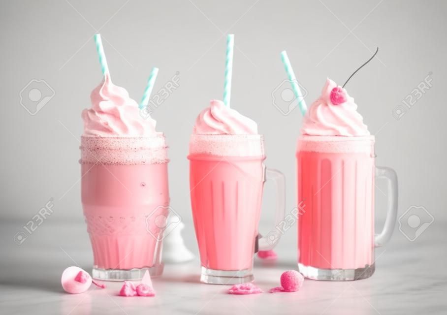 How Retro.com: Milkshake Glasses