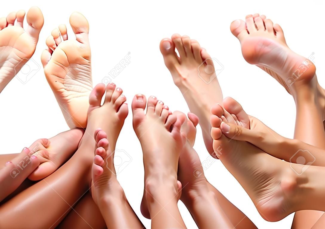 Schöne Frauen schlanke Füße der Gruppe der Mädchen