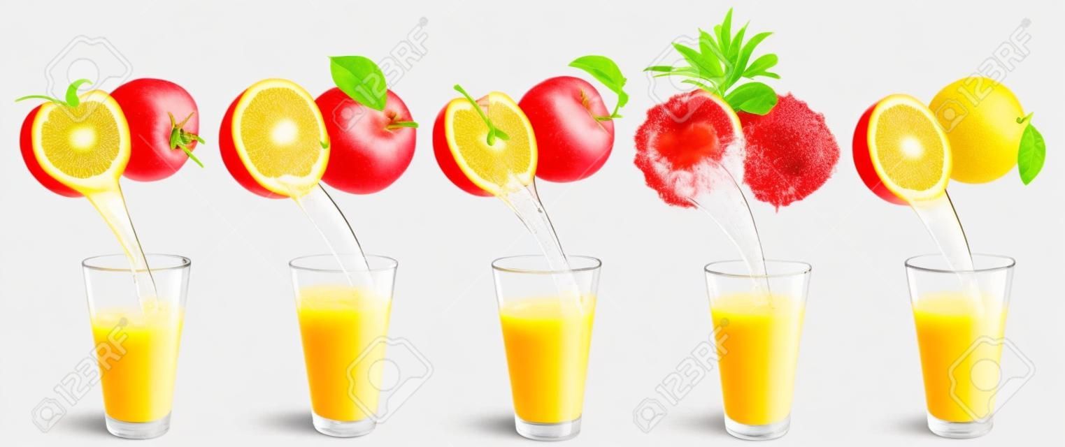 Jus de fruits frais se déverse à partir de fruits et légumes dans un verre. Chemin de détourage. Sur un fond blanc.