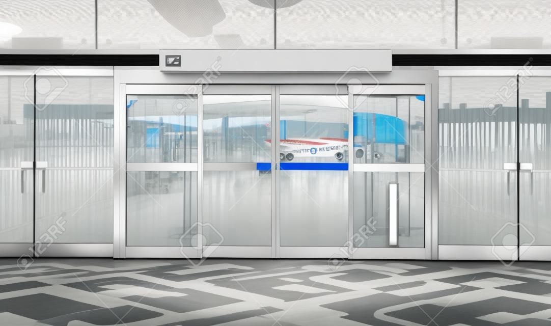havaalanı terminal binası kapı girişi ve otomatik cam kapı