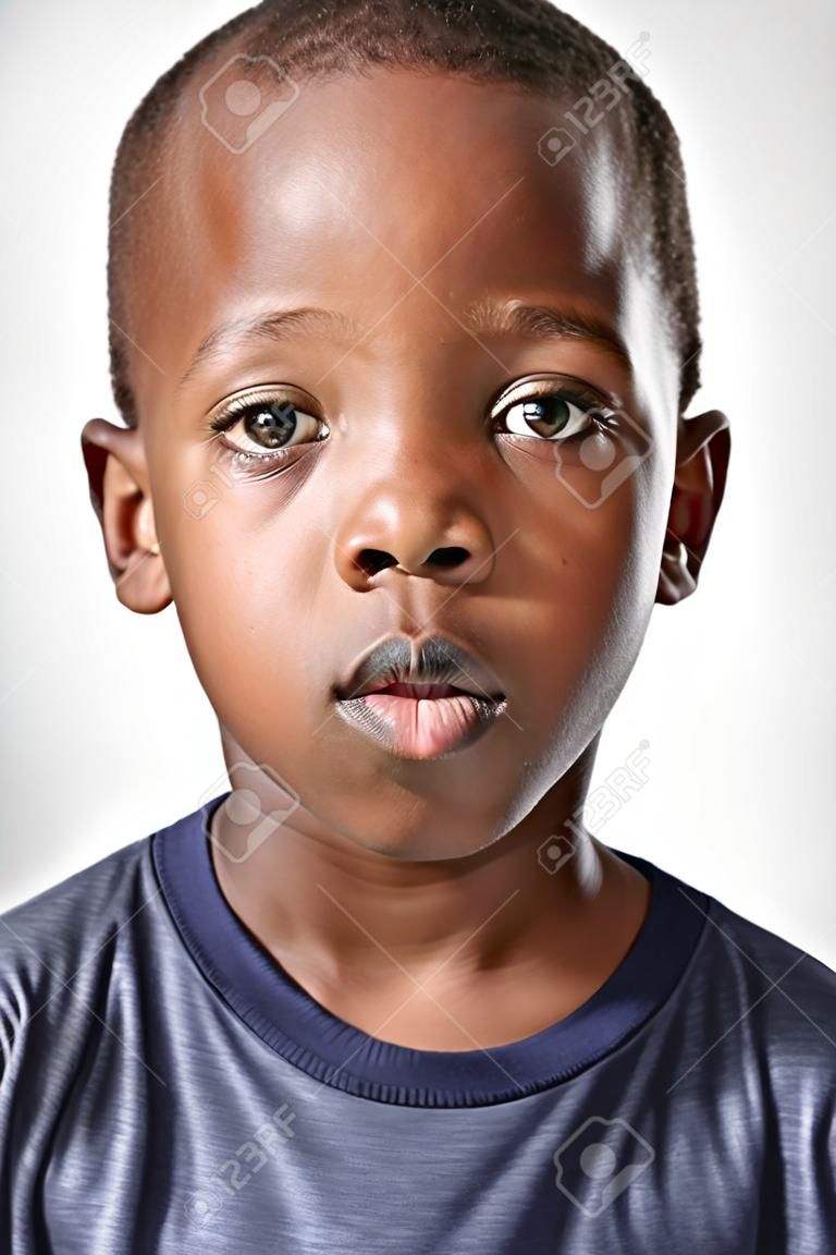 retrato, de, jovem, africano, negro, menino