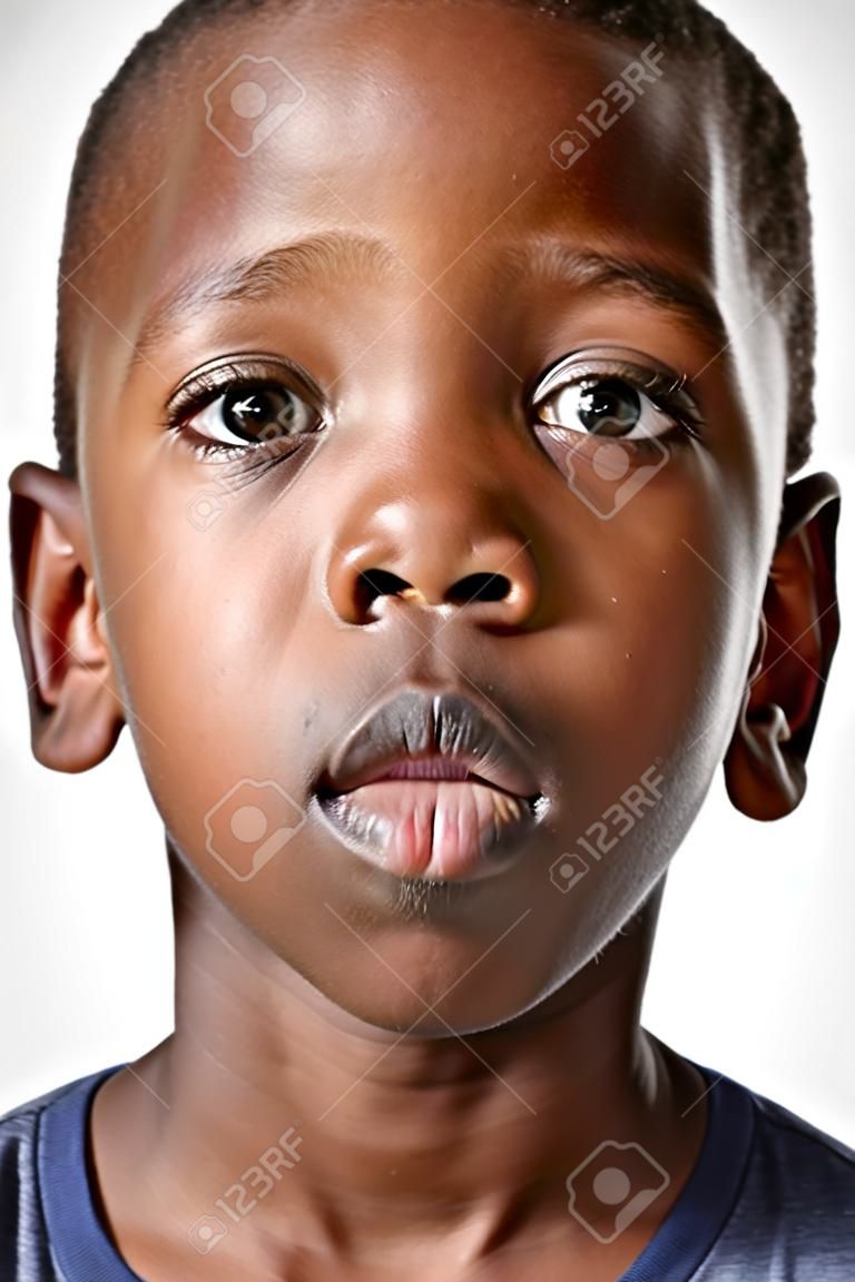 retrato, de, jovem, africano, negro, menino