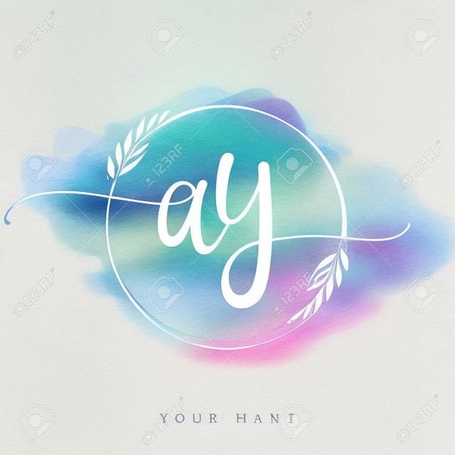 AY Logo manuscrit initial. Lettrage à la main Initiales logo branding, logo féminin et luxueux isolé sur fond aquarelle coloré.