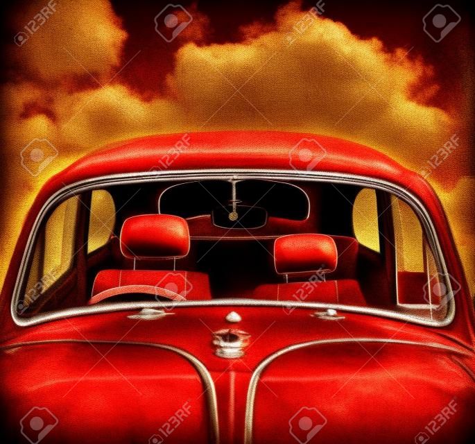 레트로 필터에 오래 된 빨간 차와 하늘 배경