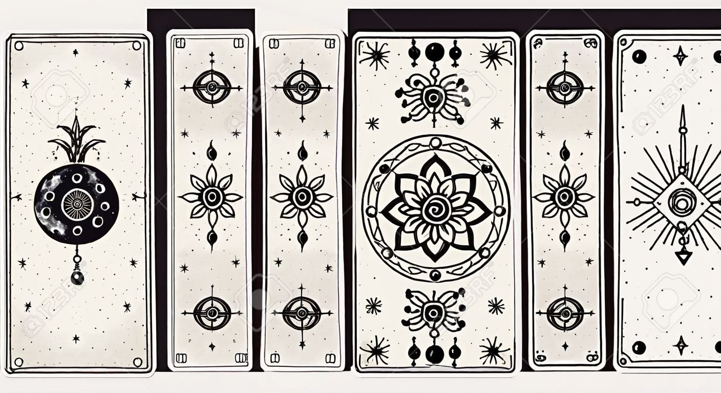 Magische occulte kaarten. Vintage hand getrokken mystieke tarot kaarten, schedel, lotus en kwaad oog magische symbolen, magische occulte kaarten vector illustratie set. Esoterische, astrologische elementen voor voorspelling