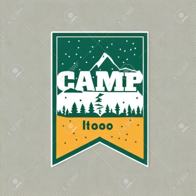 ベクトル山落書きイラスト。観光、ハイキング、そしてキャンプのラベル。山と観光機関、屋外イベントやキャンプ レジャー旅行アイコン。ロゴを追加することができます。T シャツ プリント、ステッカー、ポストカードに使用できます。