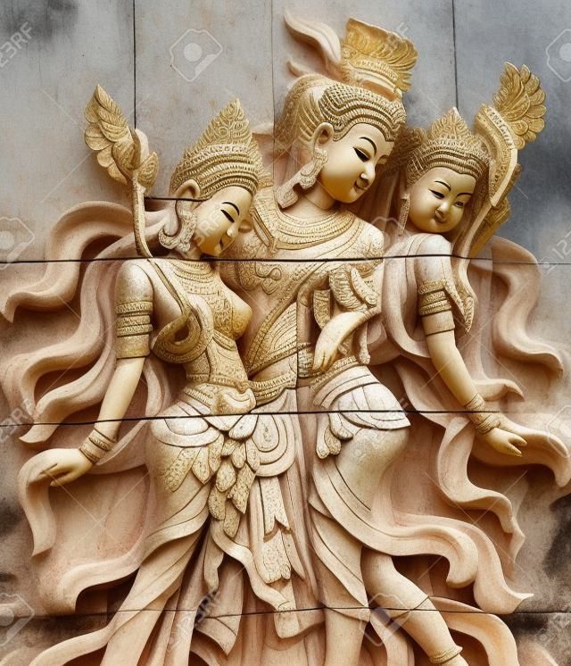 Estatua del Ángel estilo tailandés en Tailandia