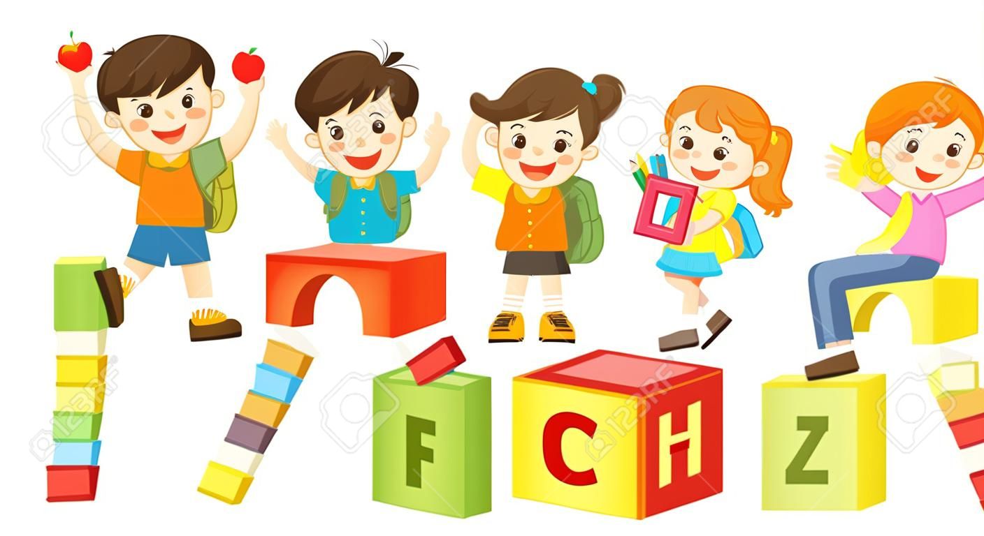 Powrót do szkoły. Szczęśliwe dzieci w wieku szkolnym z blokami alfabetu.