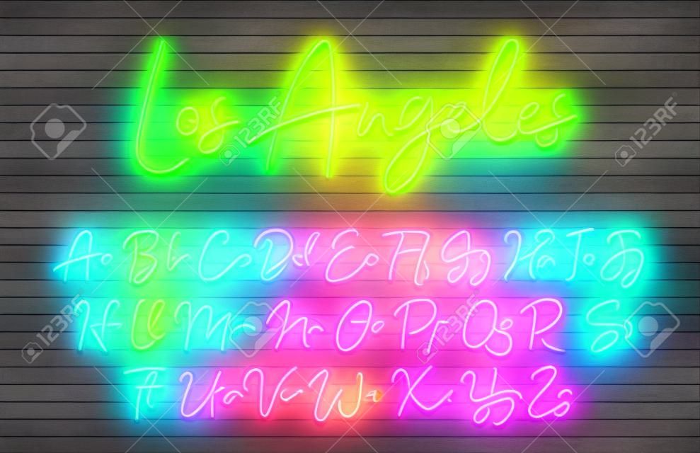 Glowing neon script alfabet. Neon lettertype met hoofdletters en kleine letters. Handgeschreven engels alfabet met neon licht effect