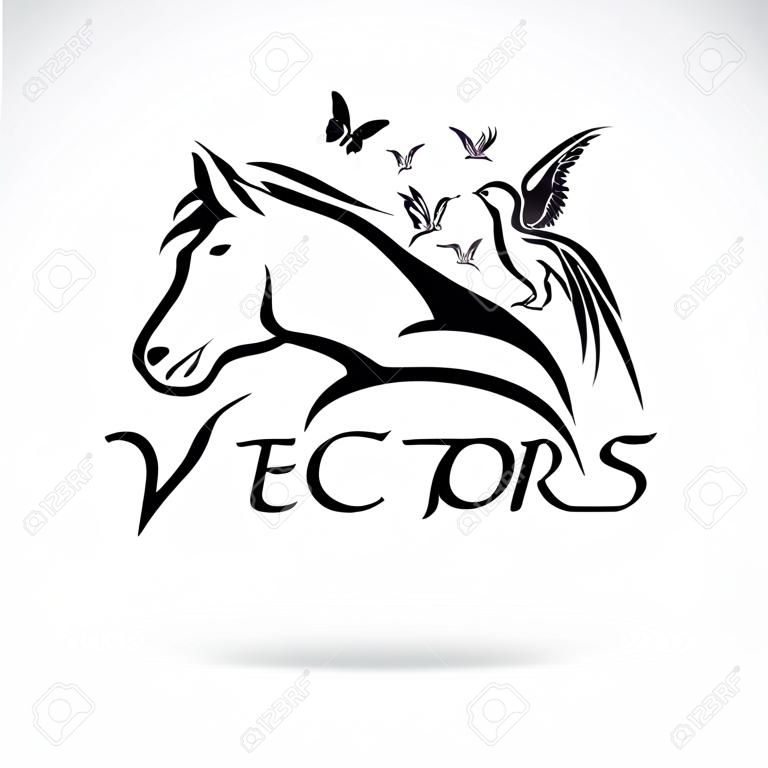 Vector groep van huisdieren - Paard, Hond, Kat, Humming vogel, Parrot, Vlinder, Konijn geïsoleerd op witte achtergrond. Pet Pictogram of logo, Makkelijk bewerkbare gelaagde vector illustratie.