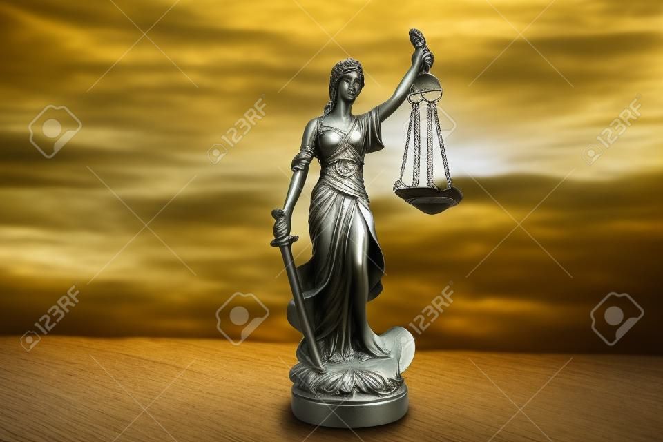 The Statue of Justice - Lady Justice o Iustitia / Justitia, dea romana della giustizia