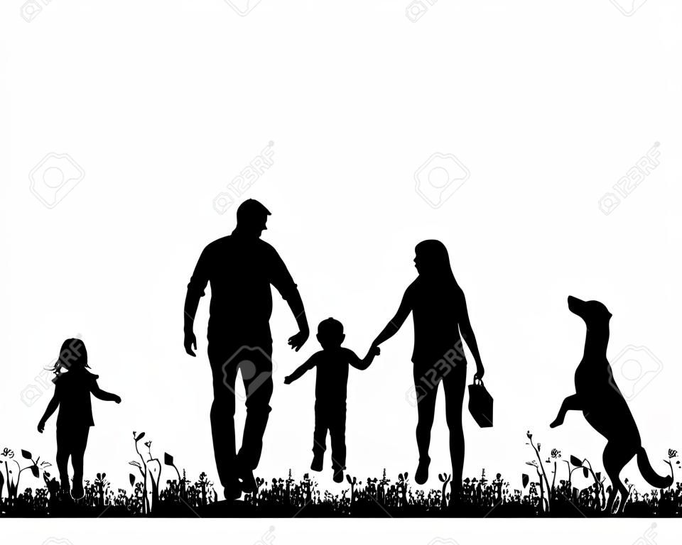 isolato, silhouette famiglia camminando sull'erba, giocando